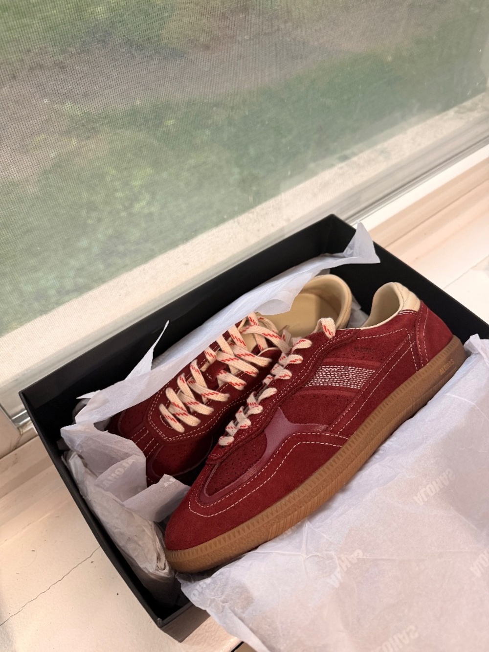 Alohas Tb.490 Rife Sneakers | Burgundy | Size 8-8.5/EU 39